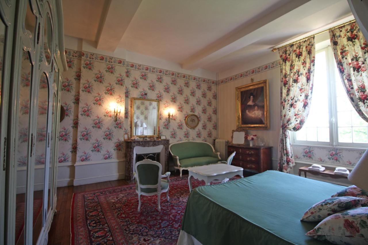 Chateau De La Chabroulie Bed & Breakfast Isle Dış mekan fotoğraf